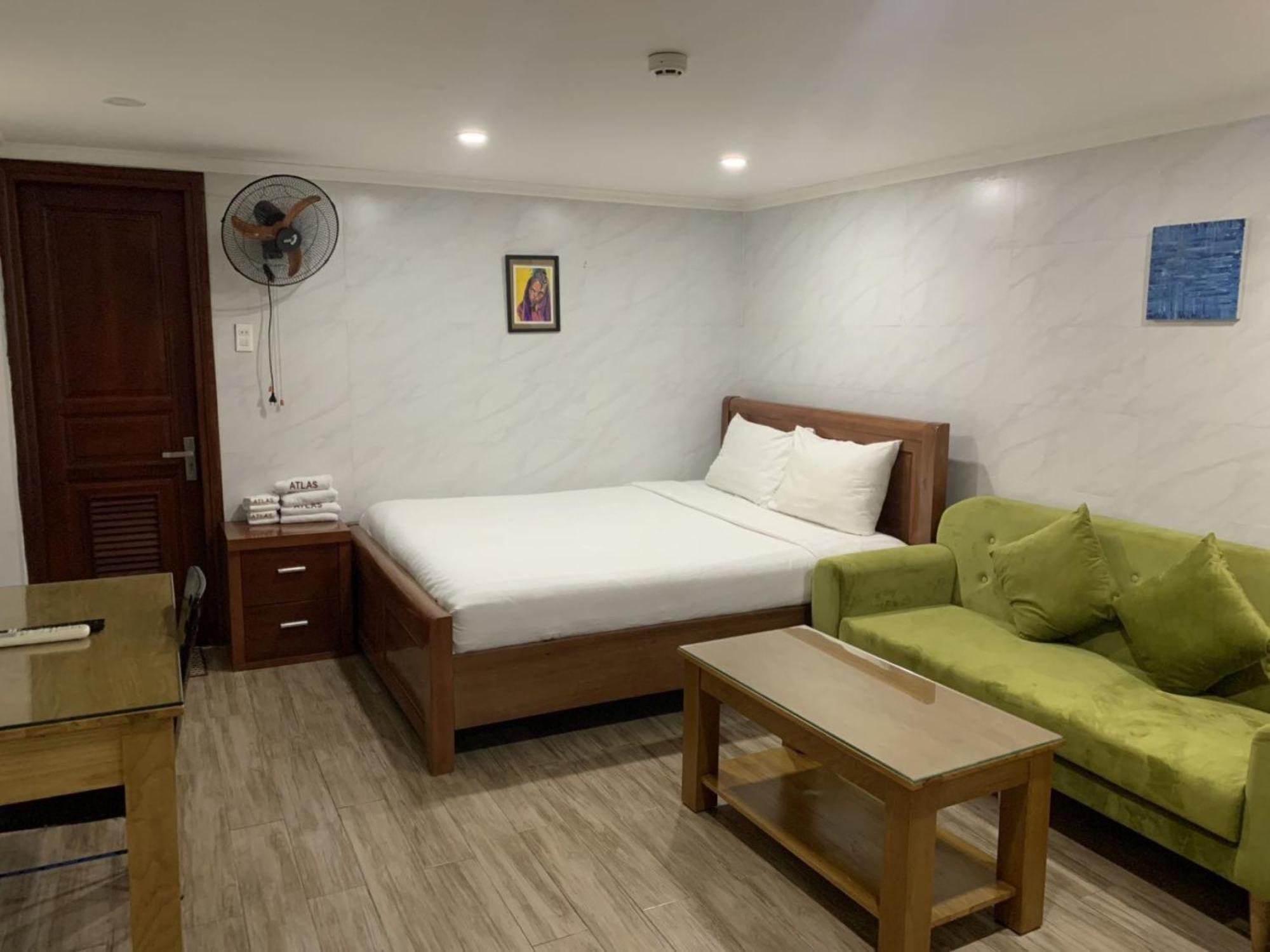 Atlas Hotel & Apartments Хошимин Екстериор снимка