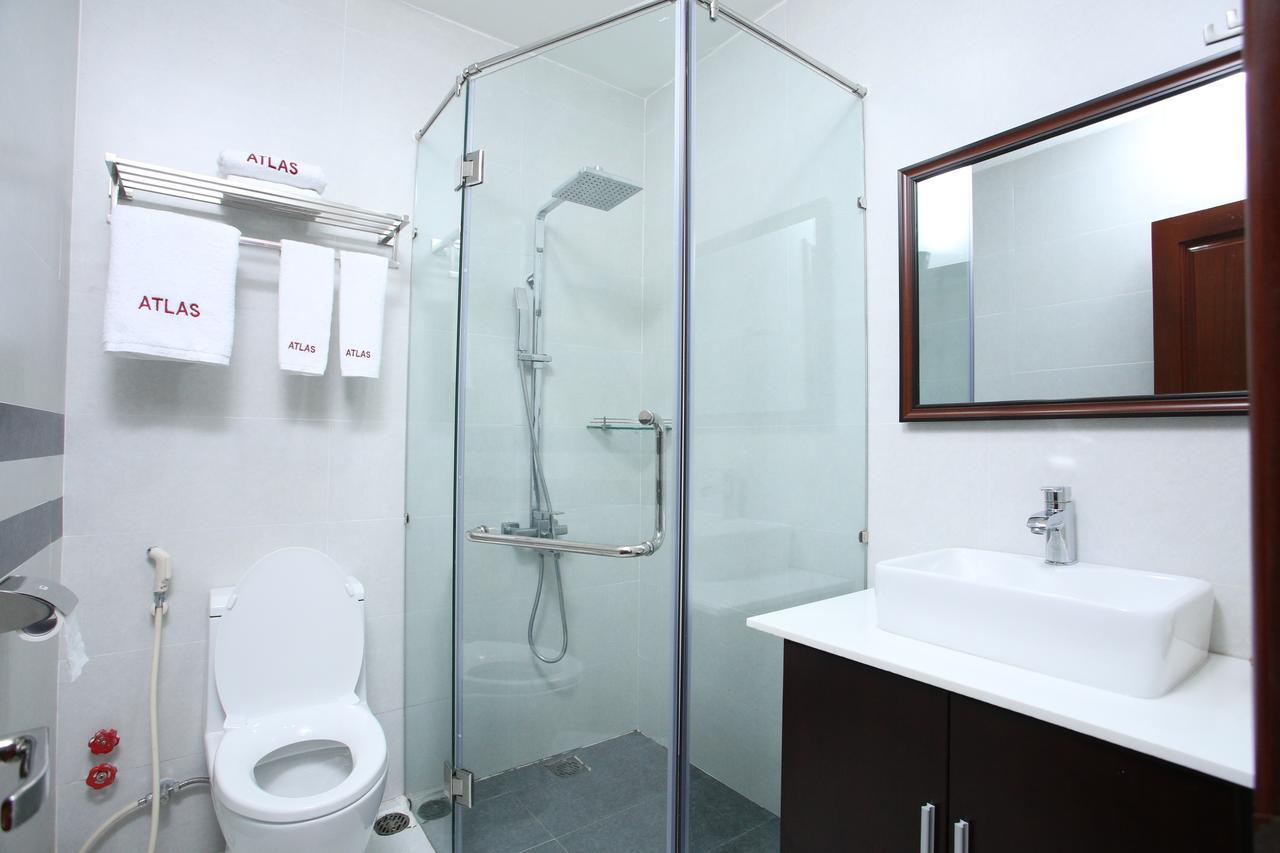 Atlas Hotel & Apartments Хошимин Екстериор снимка