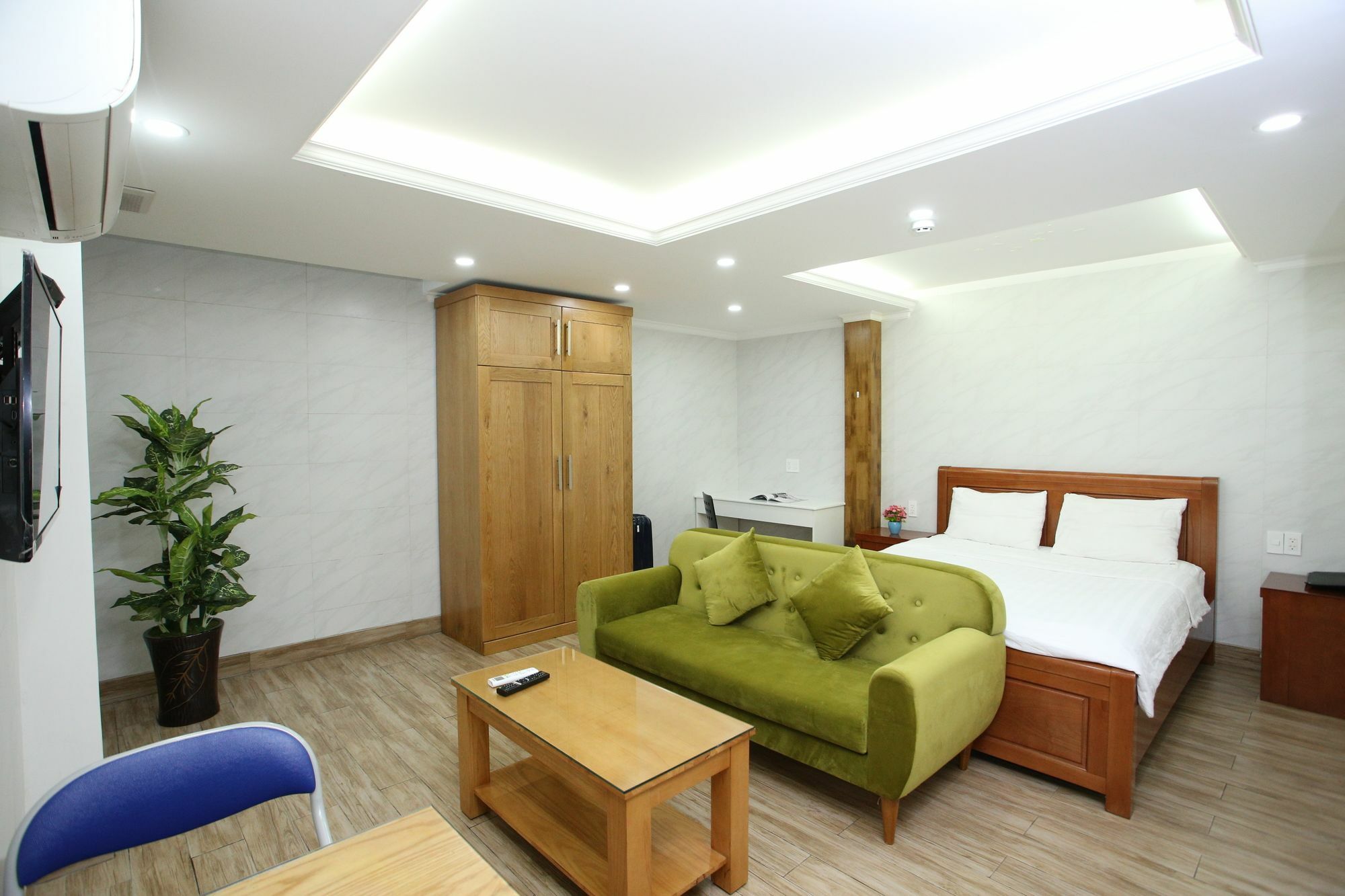 Atlas Hotel & Apartments Хошимин Екстериор снимка
